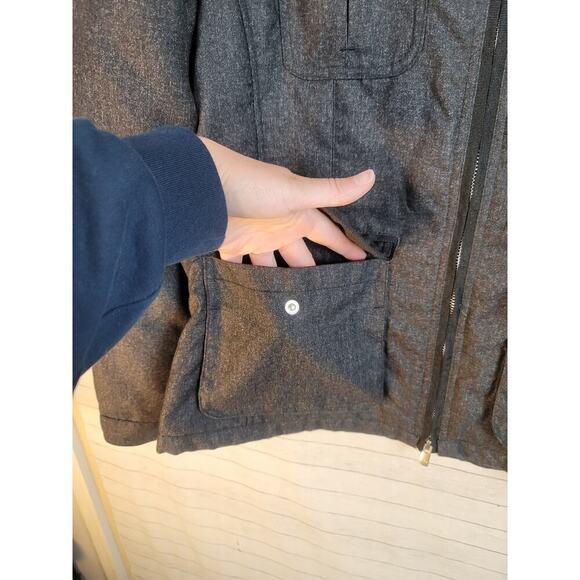 Peter Millar Light Weight Jacket in Dark Gray, sz Large - Picture 3 of 13